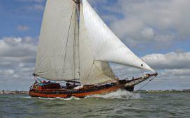 Boot huren Monnickendam. Klipper Catharina van Mijdrecht