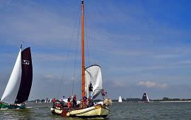 Boot huren Grou. Skûtsje Hoop op Zegen