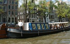 Boot huren Amsterdam. Rondvaartboot Jacob van Lennep