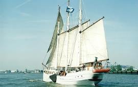 Boot huren Rotterdam. Schoener Amazone