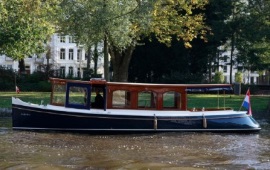 Boot huren Amsterdam. Salonboot Elisabeth