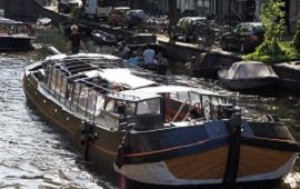 Boot huren Amsterdam. Rondvaartboot Hoop op Behoud