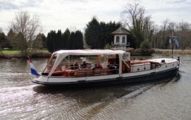 Boot huren Oud-Loosdrecht. Salonboot Kaliwaal