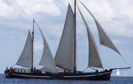 Boot huren Enkhuizen. Klipper Broedertrouw