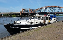 Boot huren Zutphen. Motorboot Elisabeth