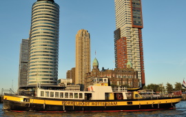 Boot huren Rotterdam. Partyboot Ome Aad's Borrelboot