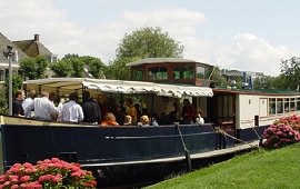 Boot huren Amsterdam. Salonboot Peter de Grote