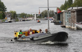 Boot huren Amsterdam. Sloep Wan-Hoop