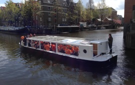 Boot huren Amsterdam. Rondvaartboot The Lounge