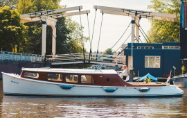 Boot huren Amsterdam. Salonboot Schollevaar