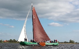 Boot huren Heeg. Skûtsje Zwarte Schaap