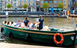 Boot huren Amsterdam. Sloep Ariana