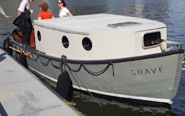 Boot huren Amsterdam. Motorboot Suavé