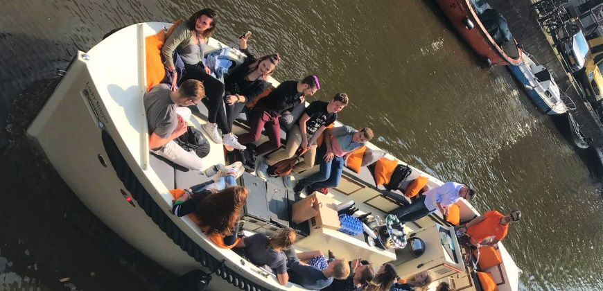 varen amsterdamse grachten met lucky stripper