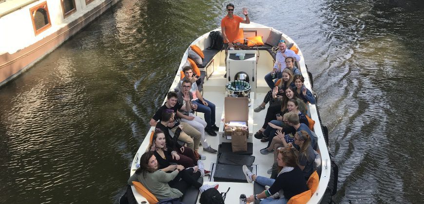 varen amsterdamse grachten met lucky stripper