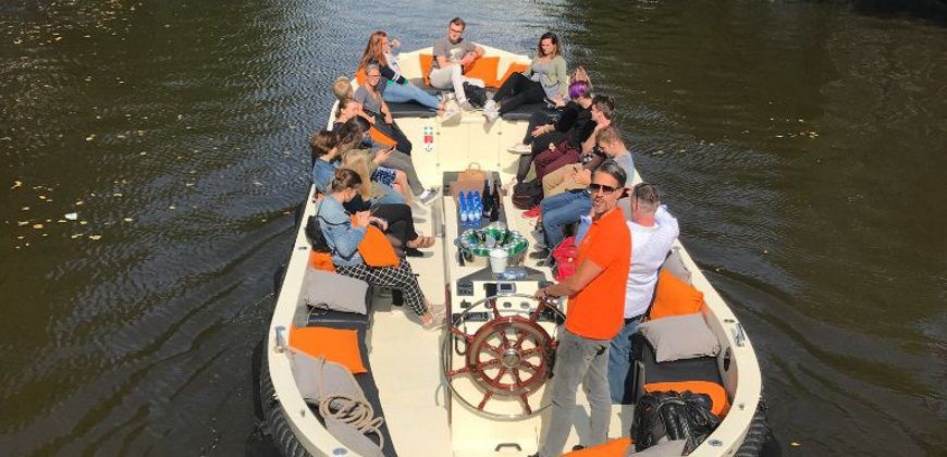 varen amsterdamse grachten met lucky stripper