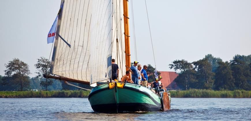 varen met een skutsje vanuit sneek elisabeth