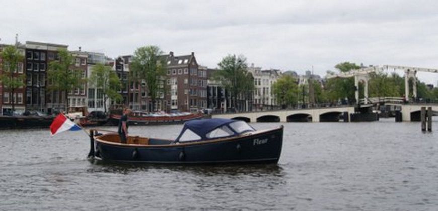 sloep huren amsterdam fleur