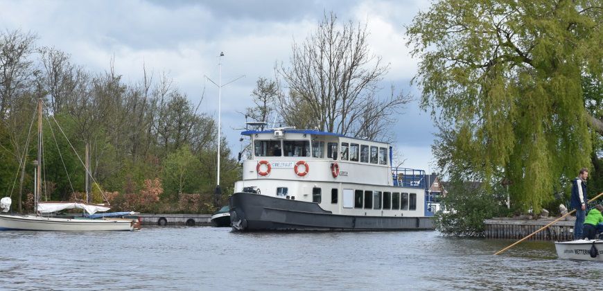 partyboot huren bommelvaart 