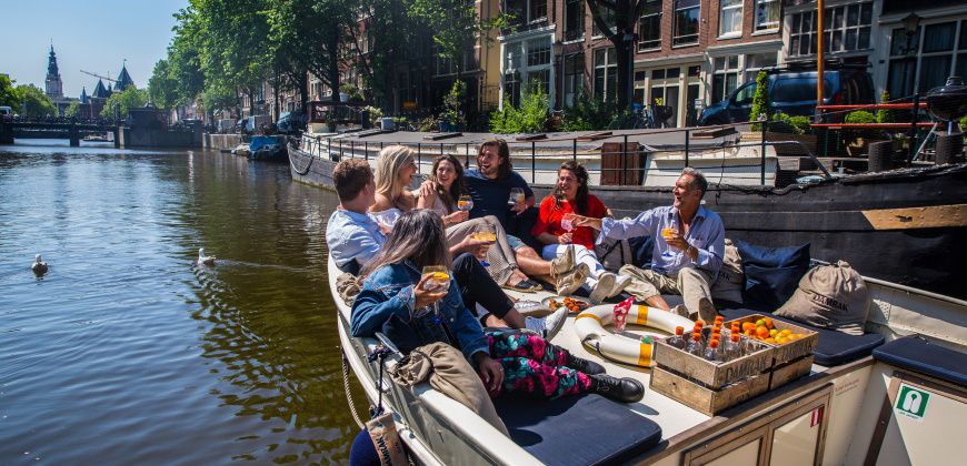 sloep huren amsterdam friendship