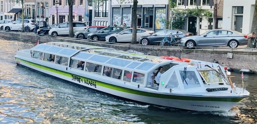 rondvaartboot jeroen krabbe huren amsterdam