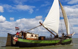 Boot huren Monnickendam. Tjalk Albatros