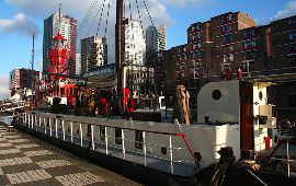 Boot huren Rotterdam. Woonboot Visithor